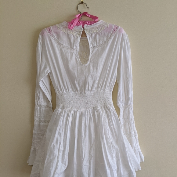 Dress - Picture 4 of 9